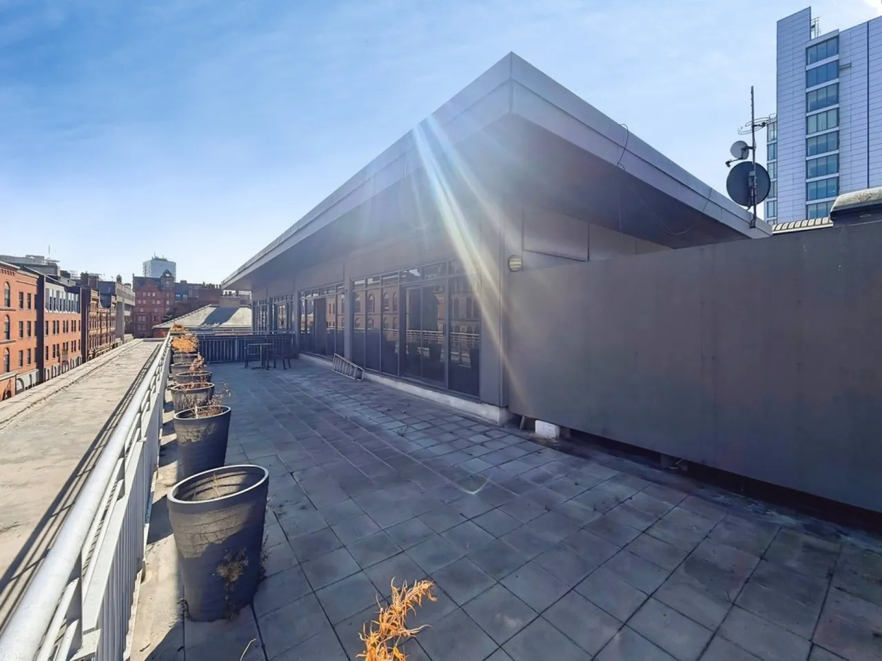 2 bed flat for sale — Britannia House, York Place