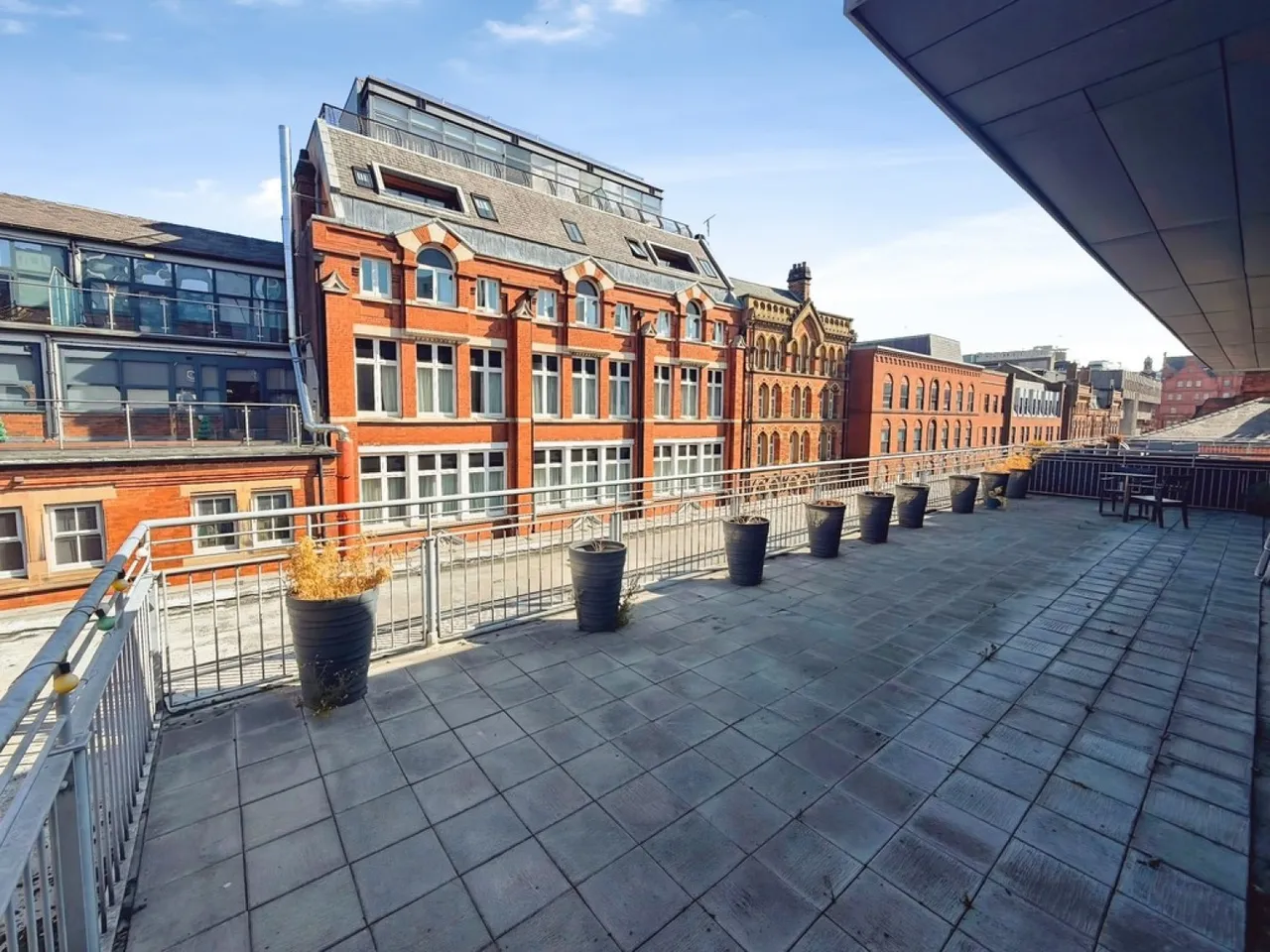 Britannia House, York Place, photo 2