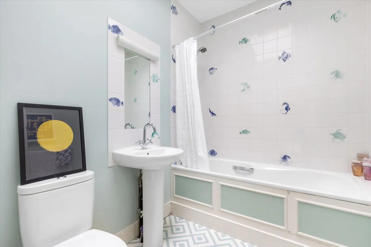 Addison Gardens, London, W14, photo 13