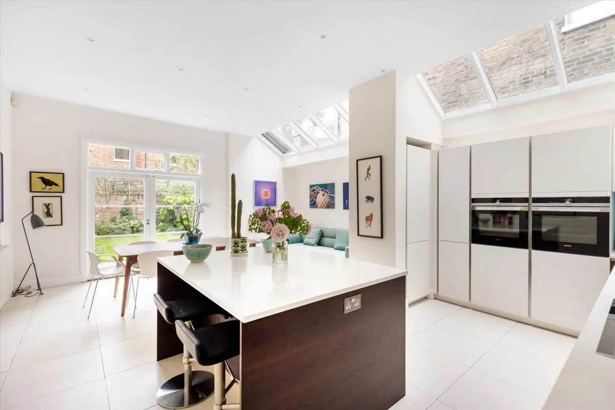 Addison Gardens, London, W14, photo 5