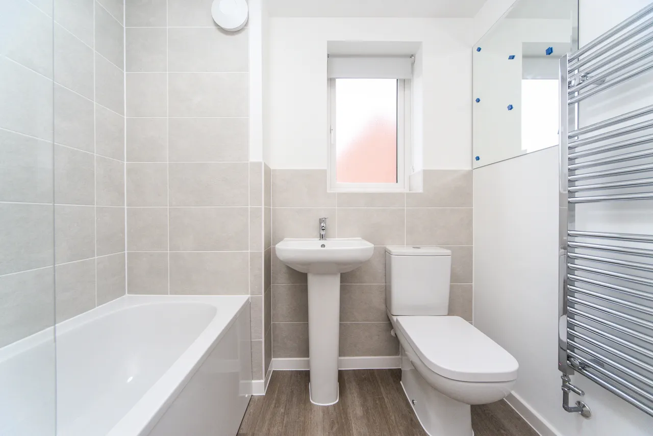 Funnell Drive, Stone Cross, BN24, photo 12