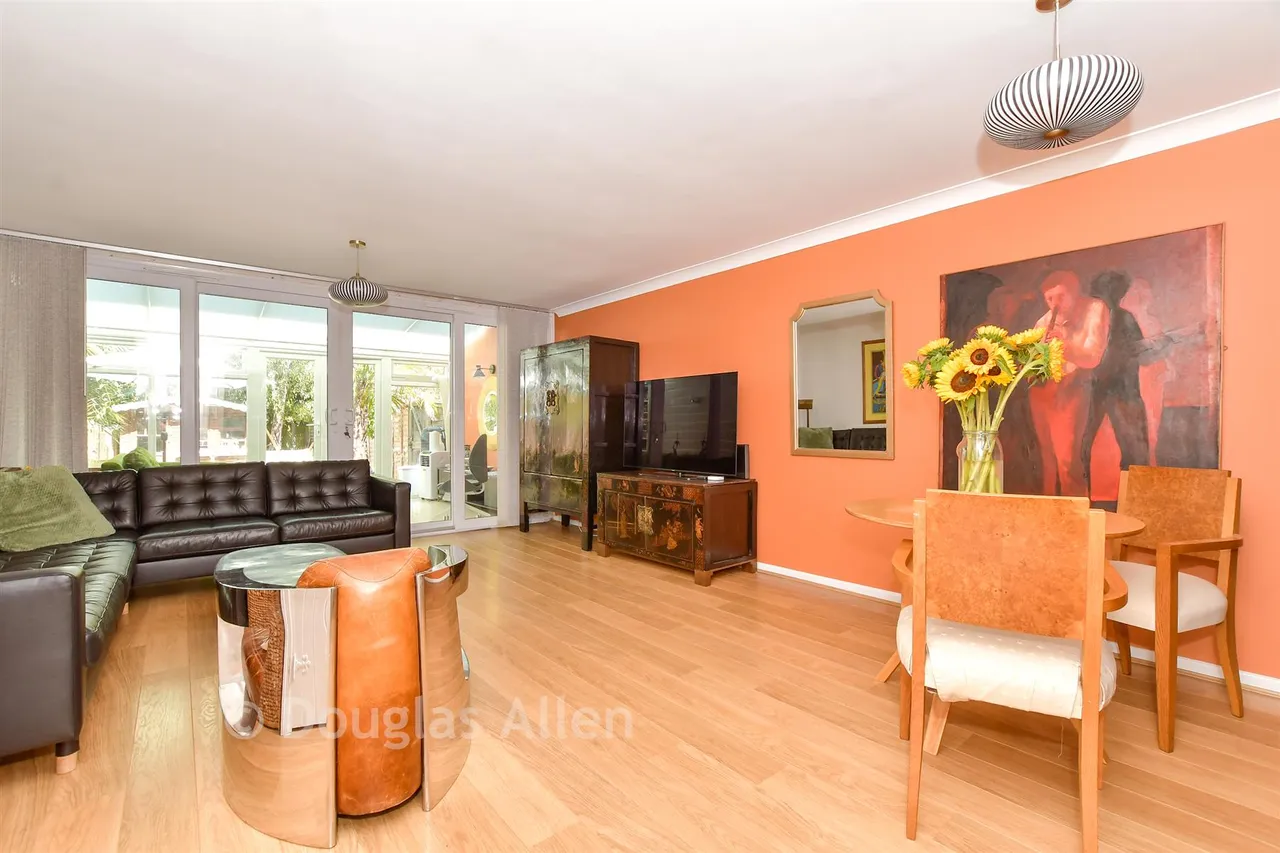 Highfield Green, Epping, CM16, photo 3