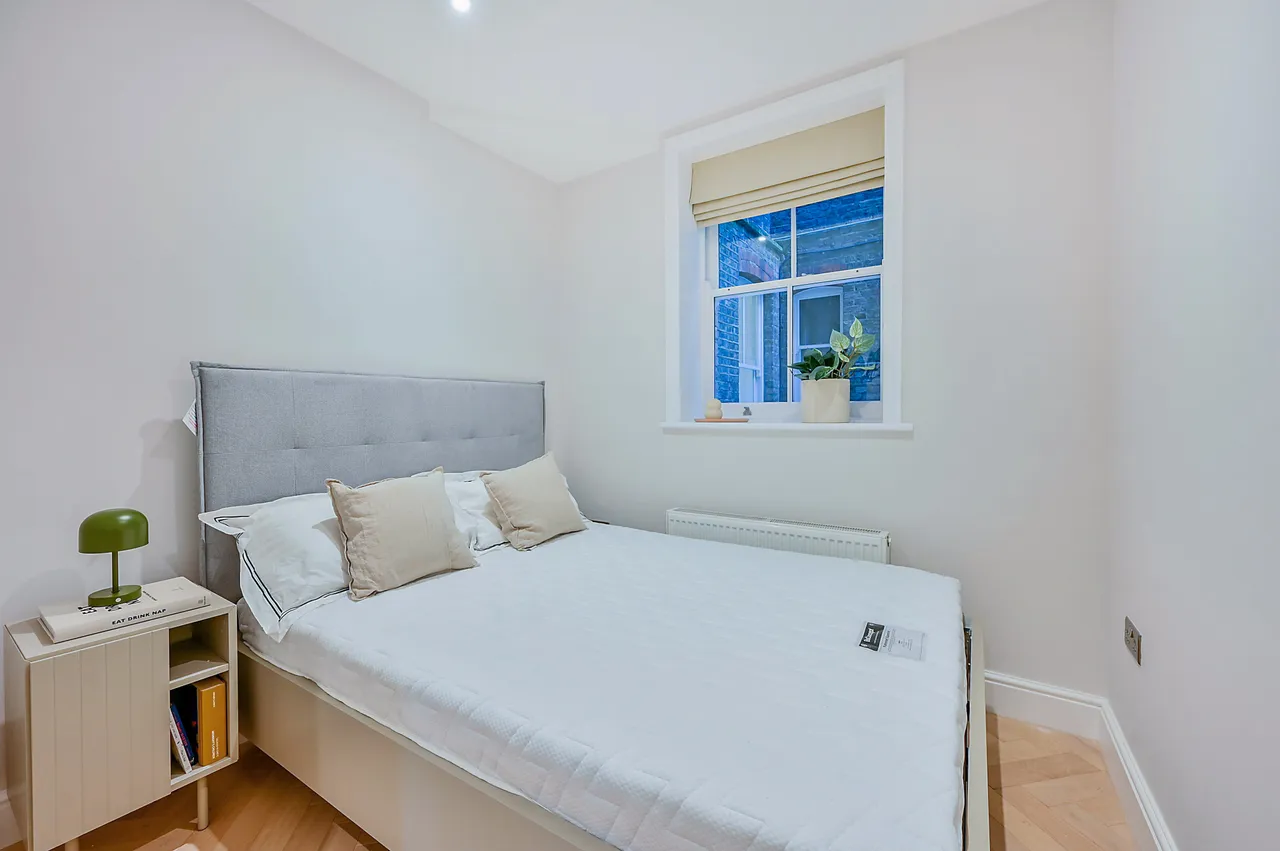 202a Hamlet Gardens, London, photo 9