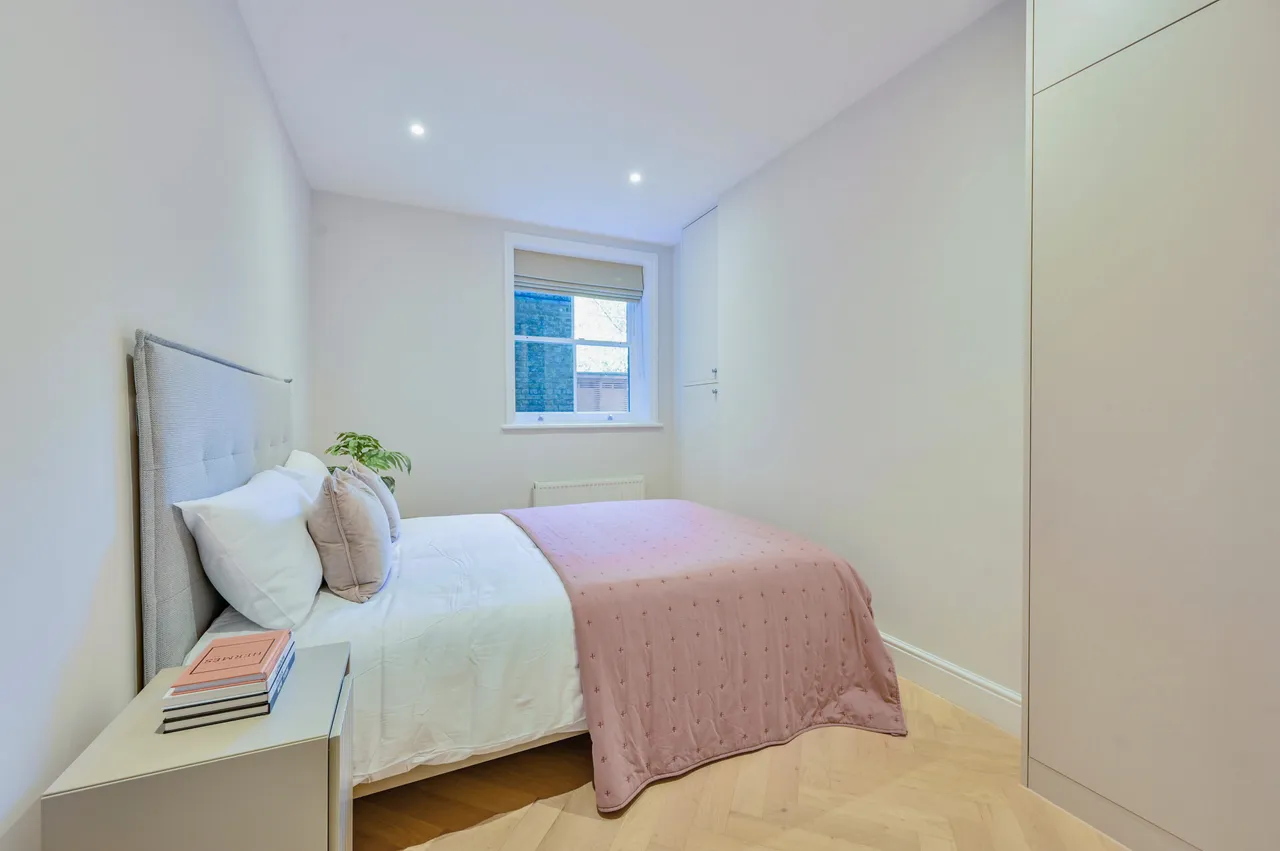 202a Hamlet Gardens, London, photo 10