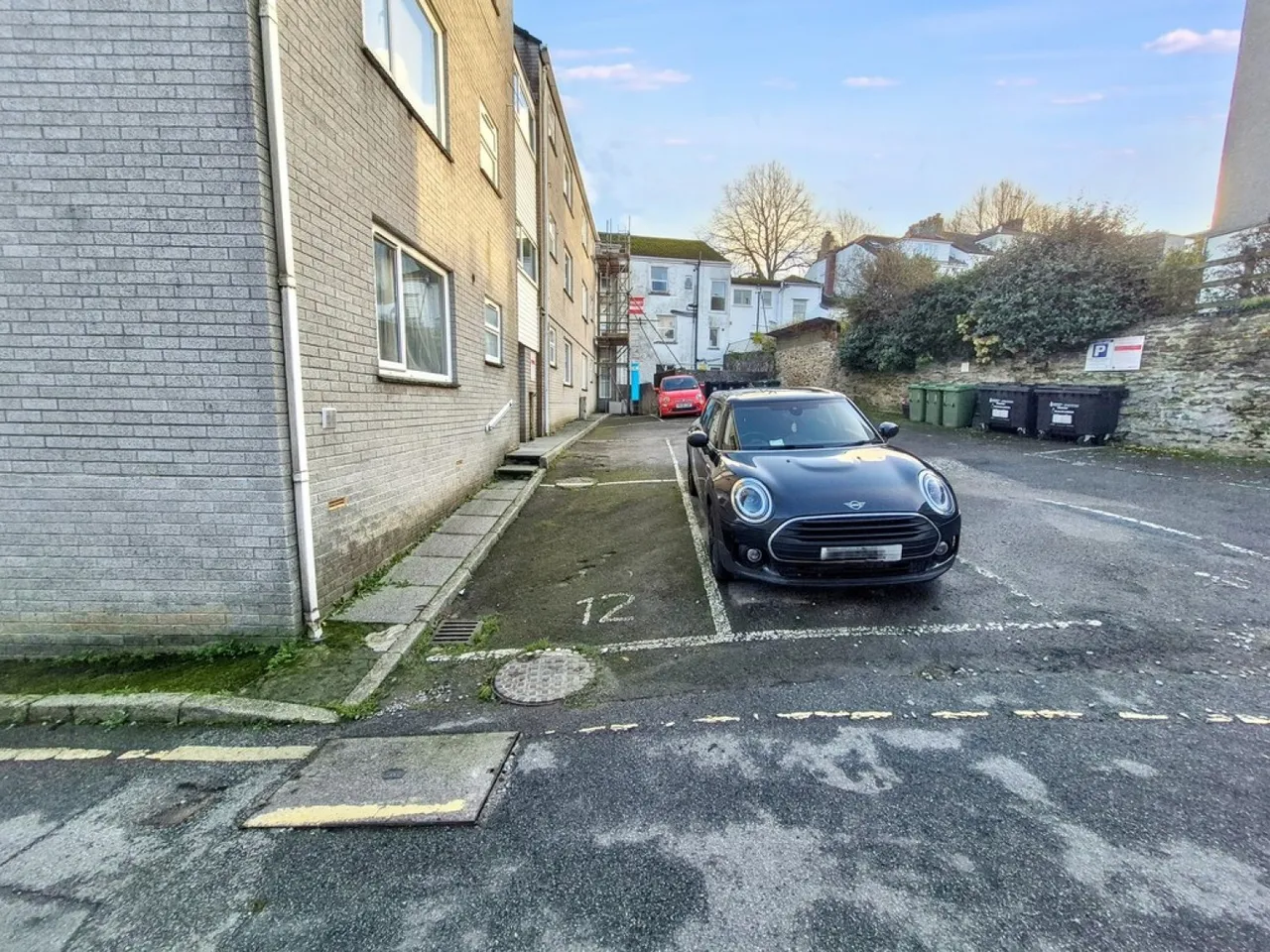 Brook Court, photo 9