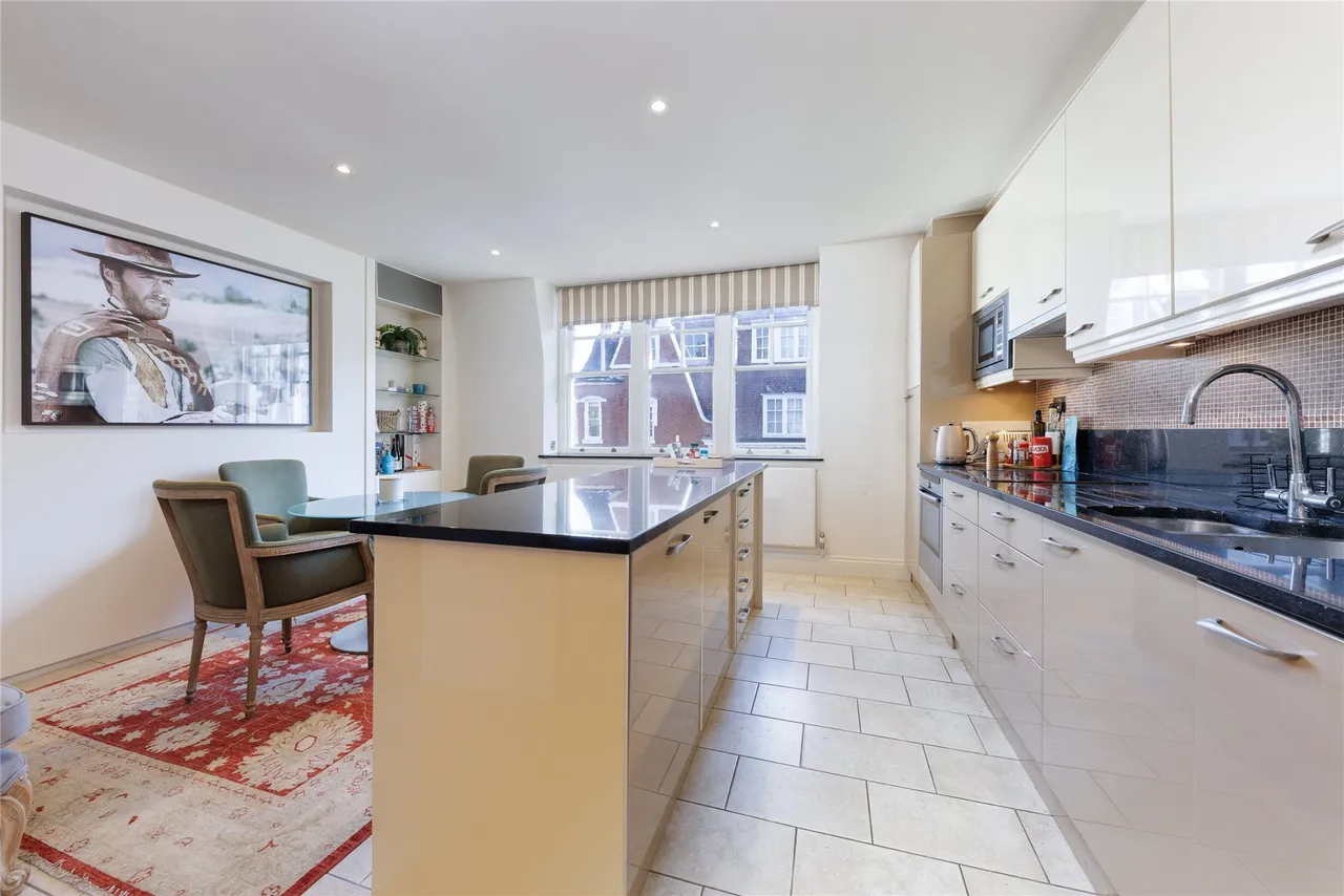 Sloane Court West, London, SW3, photo 9