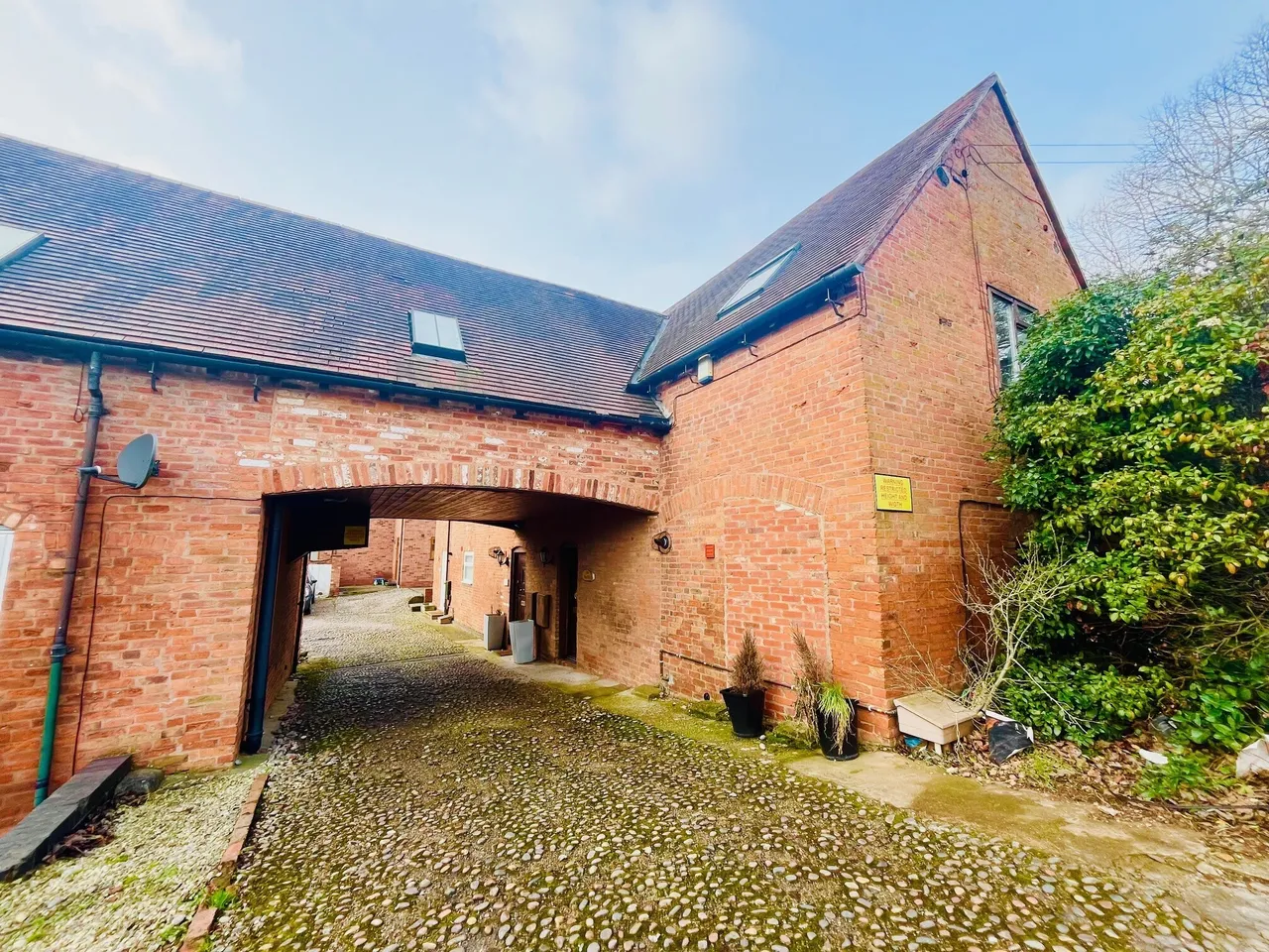 2 bed barn conversion to rent, Water Orton Lane, Minworth, B76