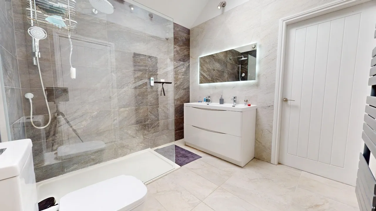 Glovers Way, Telford, Shropshire TF5 0NZ, photo 17
