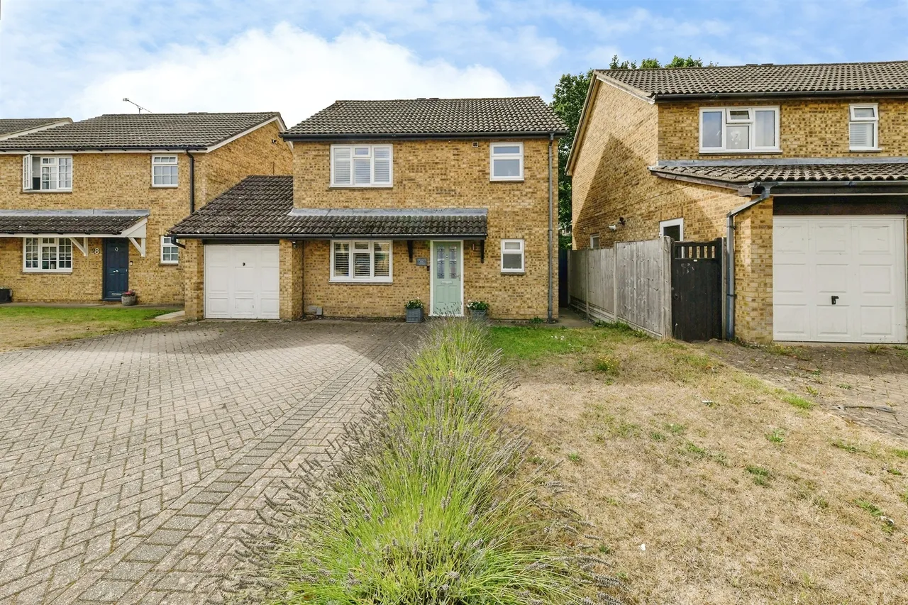 Petworth Close, Stevenage, SG2, photo 21