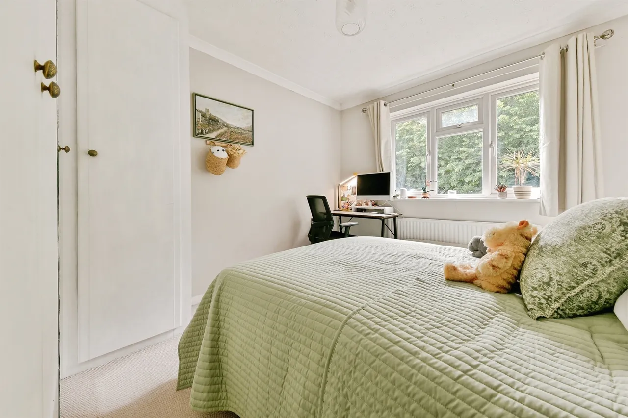 Petworth Close, Stevenage, SG2, photo 13