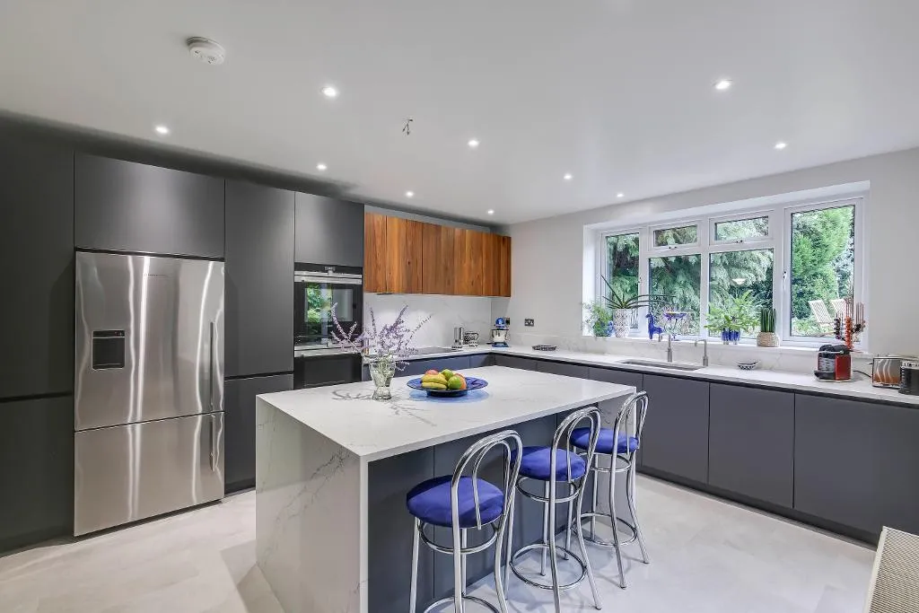 Briton Hill Road, Sanderstead, photo 5