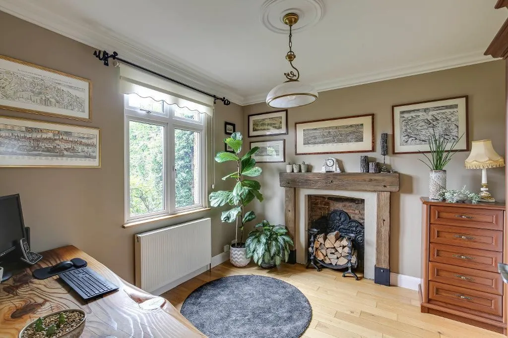 Briton Hill Road, Sanderstead, photo 9