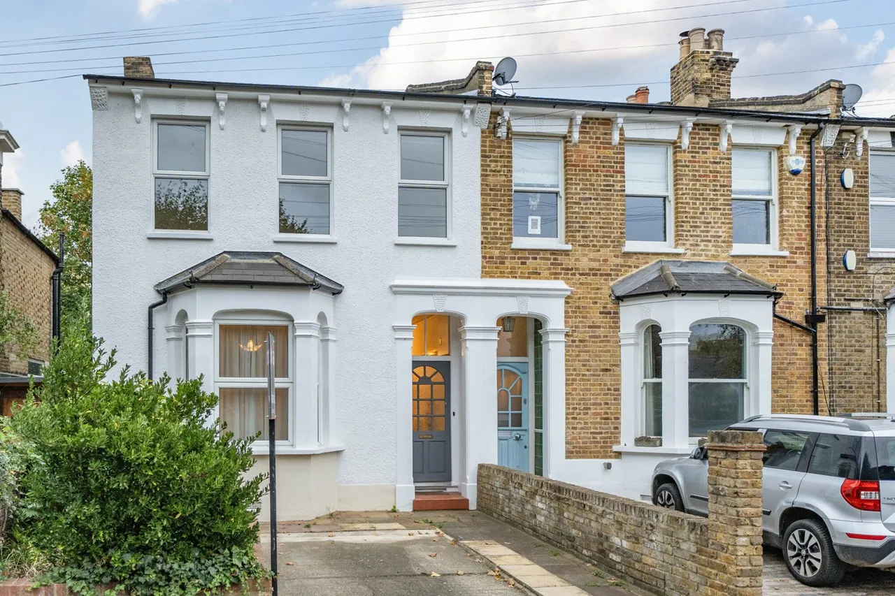4 bed house for sale — Consort Road, SE15
