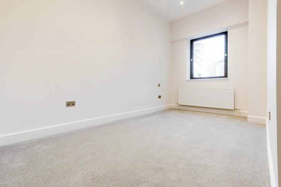Harvest Crescent, Fleet, GU51, photo 5