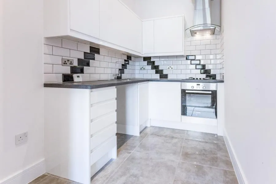 Harvest Crescent, Fleet, GU51, photo 2
