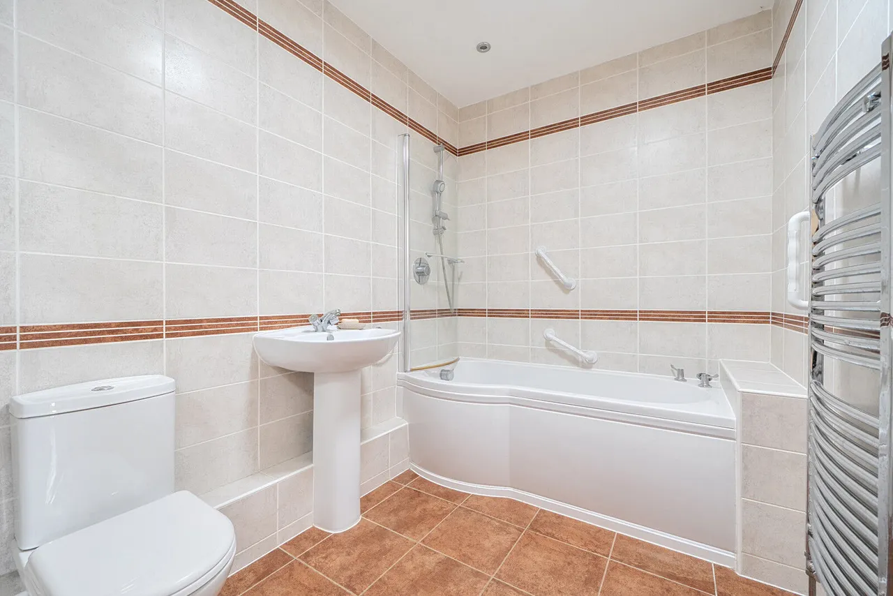 Oatlands Road, Shinfield, RG2, photo 17