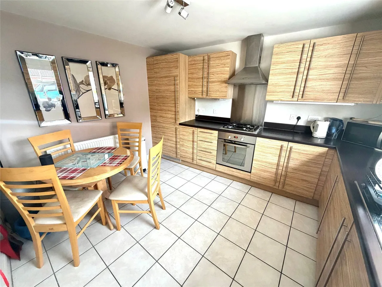 Violet Road, East Ardsley, Wakefield, West Yorkshire, WF3, photo 2