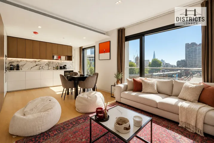 2 bed flat for sale, Casson Square, London