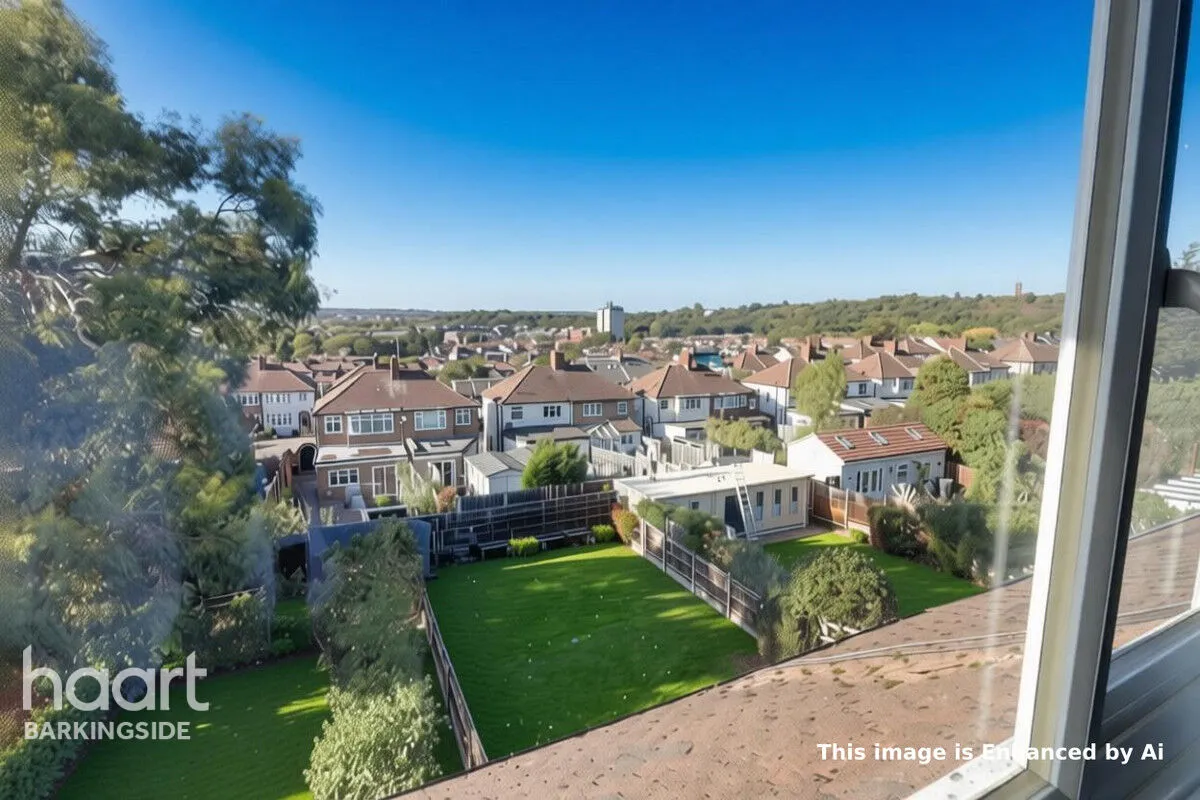 Strafford Avenue, Clayhall, IG5, photo 15
