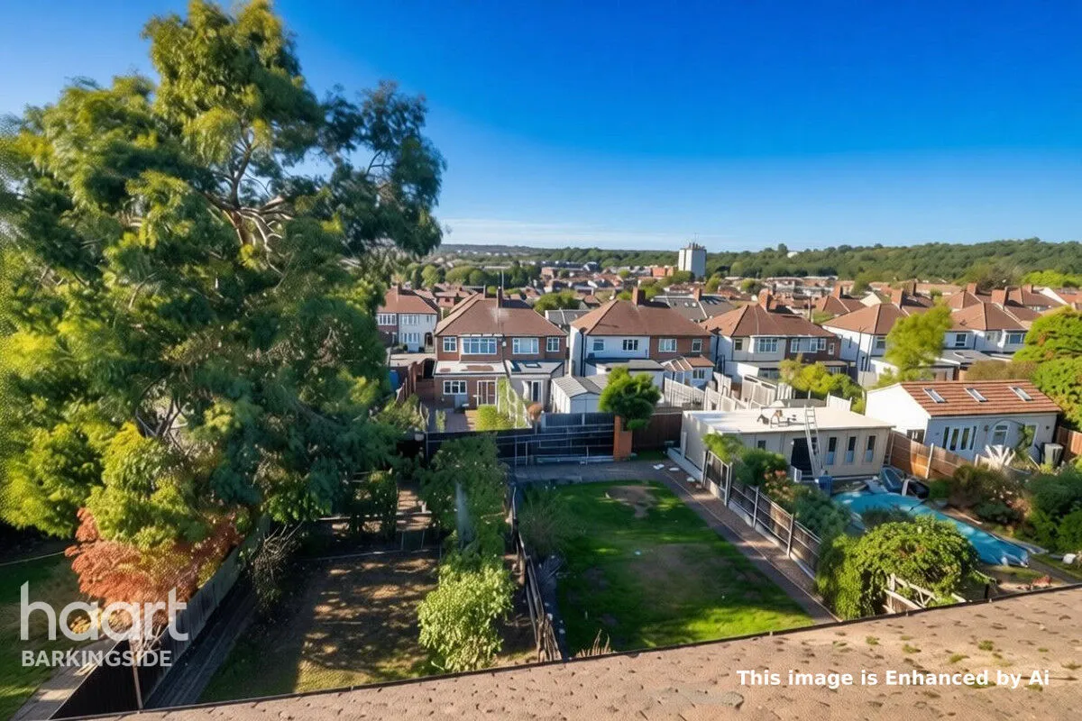 Strafford Avenue, Clayhall, IG5, photo 16