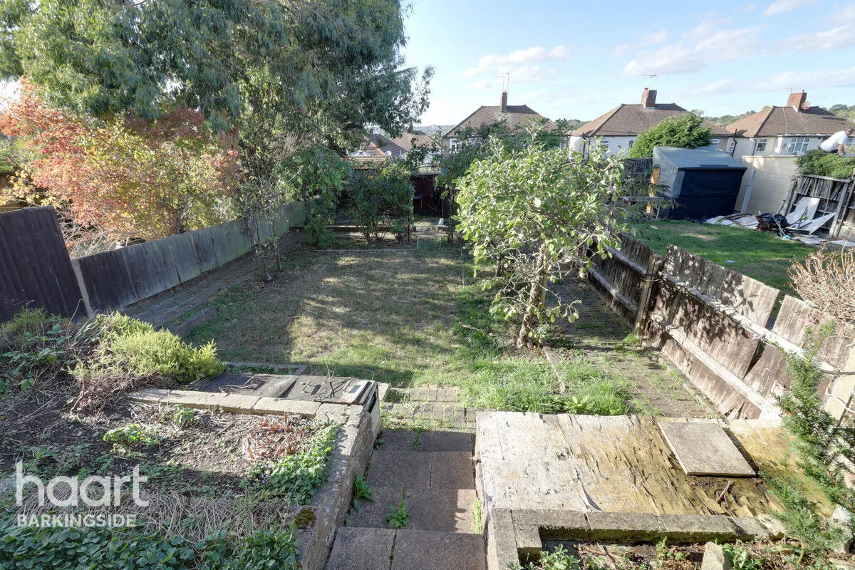 Strafford Avenue, Clayhall, IG5, photo 17