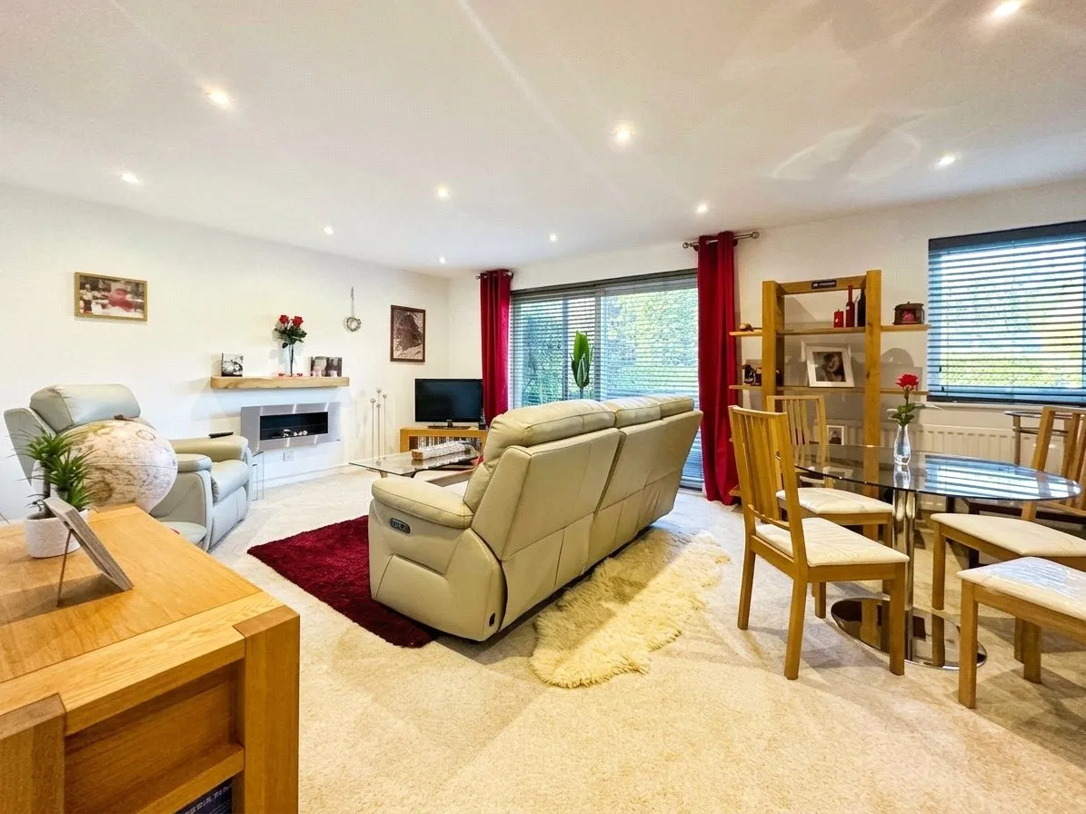 Collingwood Rise, Camberley, GU15, photo 3