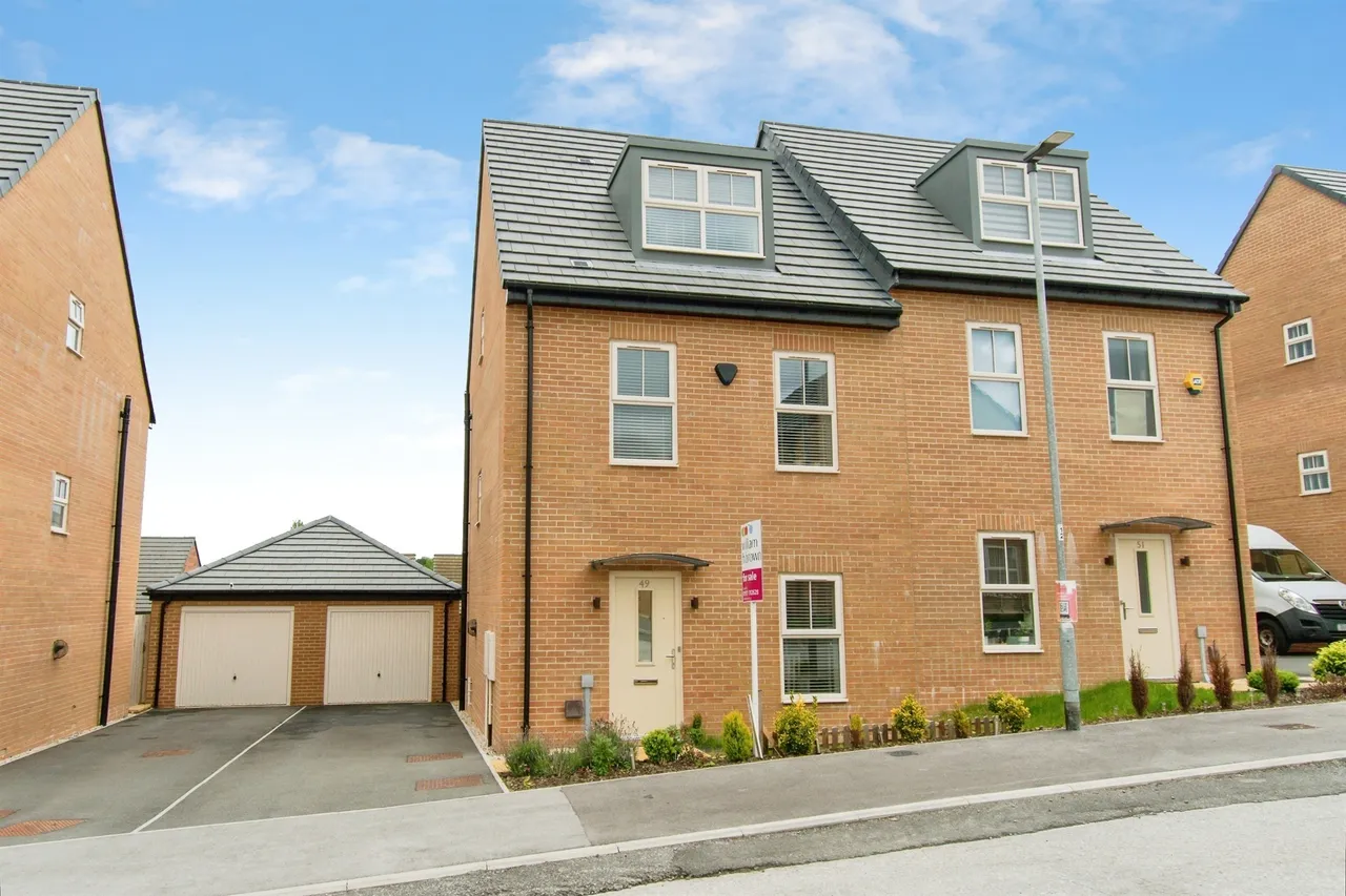 4 bed house for sale — Ledger Way, Castleford