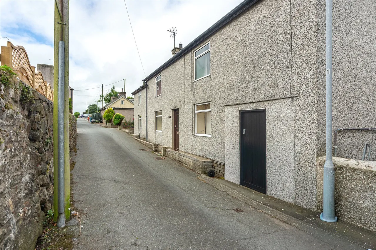 Lon Cilgwyn, Llannerch-y-Medd, photo 20