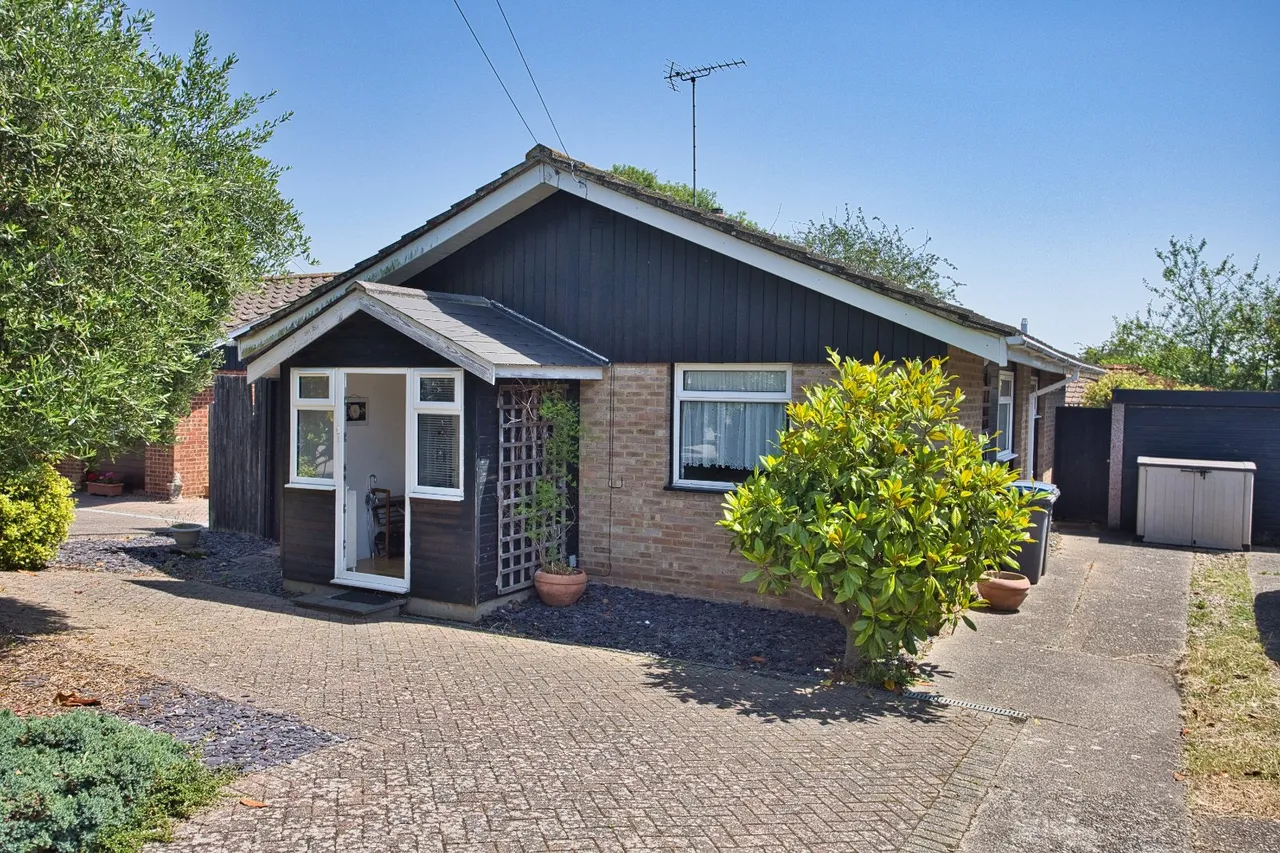2 bed house for sale, Gaunts Close, Deal, CT14