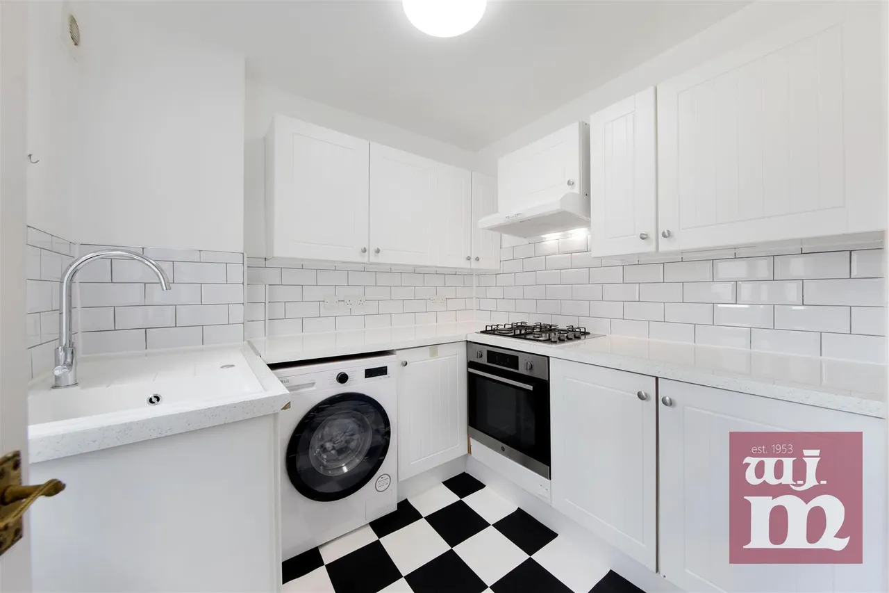 Stork Road, Forest Gate, photo 2
