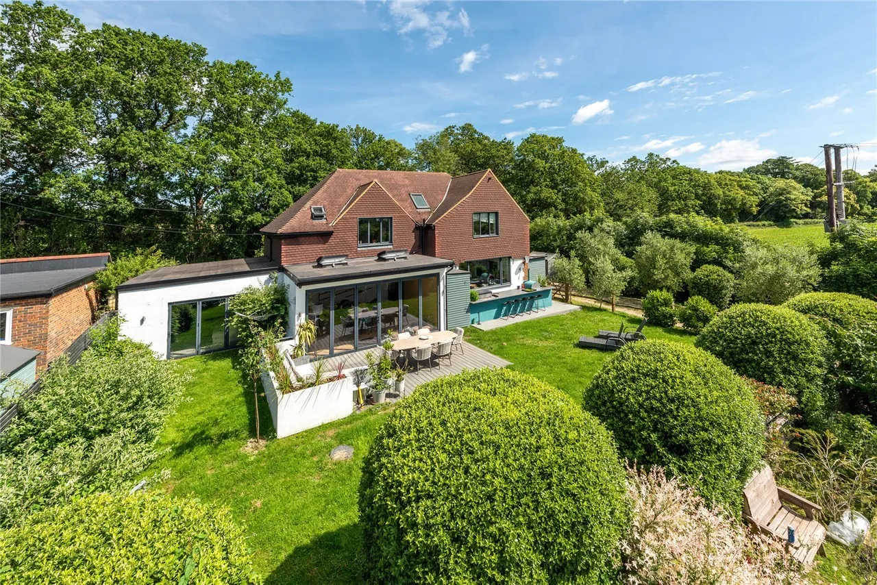 Moorhurst Lane, Holmwood, RH5, photo 2