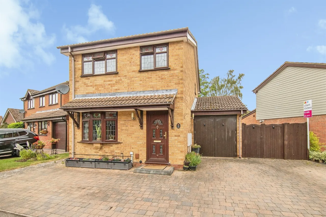 3 bed house for sale — Davidson Close, Great Cornard, Sudbury