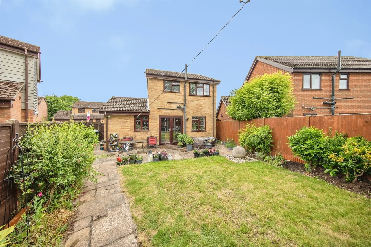 Davidson Close, Great Cornard, Sudbury, photo 3