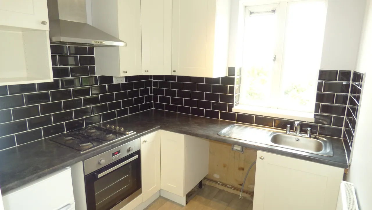 Childe Square, Tipner, PO2, photo 3