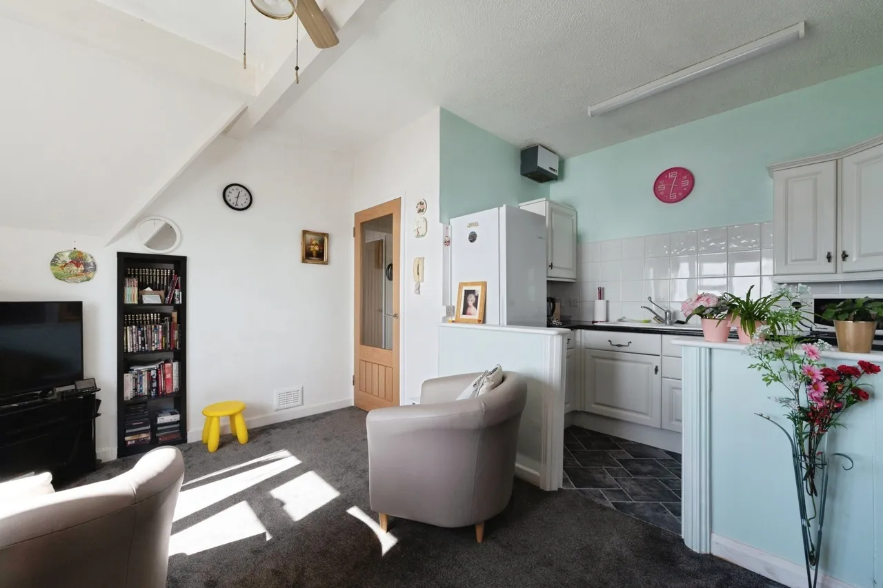 Shorefield Gardens, Westcliff-on-Sea, Essex, SS0, photo 4