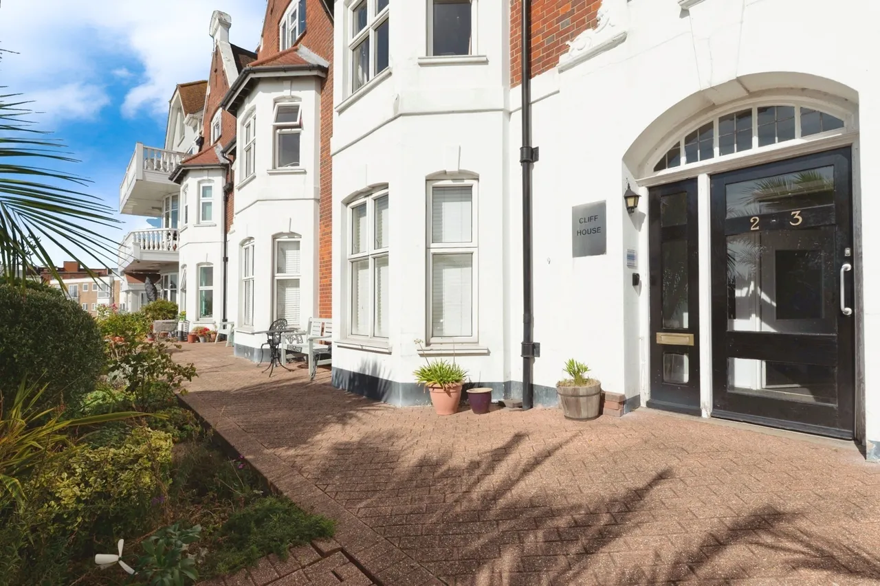Shorefield Gardens, Westcliff-on-Sea, Essex, SS0, photo 12
