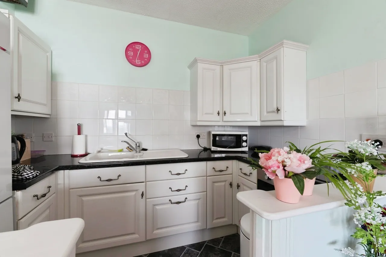 Shorefield Gardens, Westcliff-on-Sea, Essex, SS0, photo 7