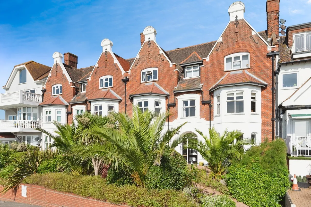 1 bed flat for sale — Shorefield Gardens, Westcliff-on-Sea, Essex, SS0