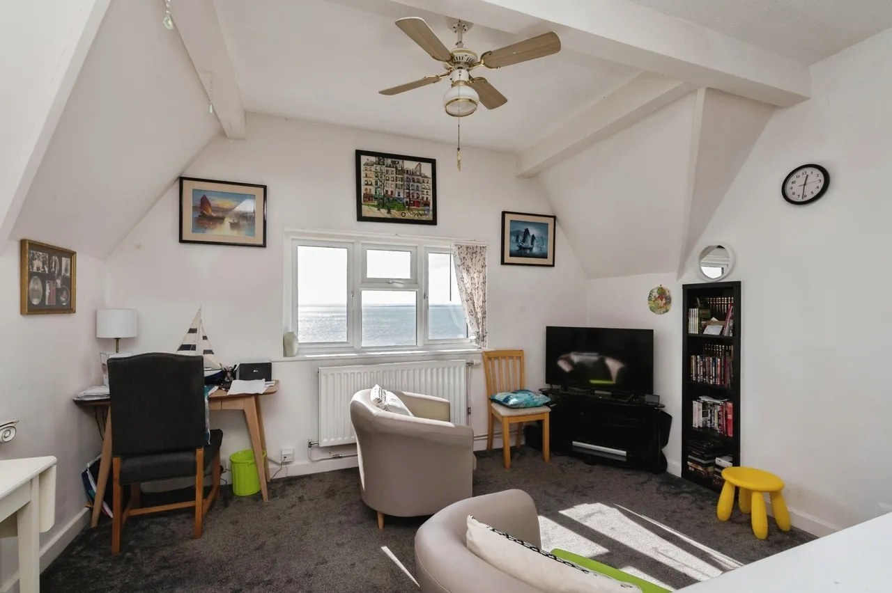 Shorefield Gardens, Westcliff-on-Sea, Essex, SS0, photo 6