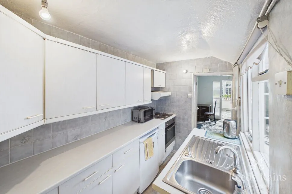 West End, Strensall, YO32, photo 9