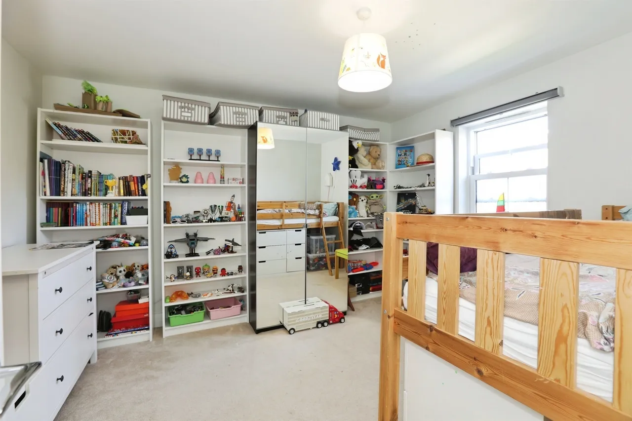 Wyvern Way, Burgess Hill, photo 10