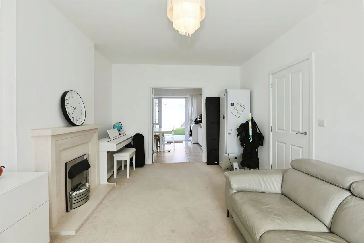 Wyvern Way, Burgess Hill, photo 6