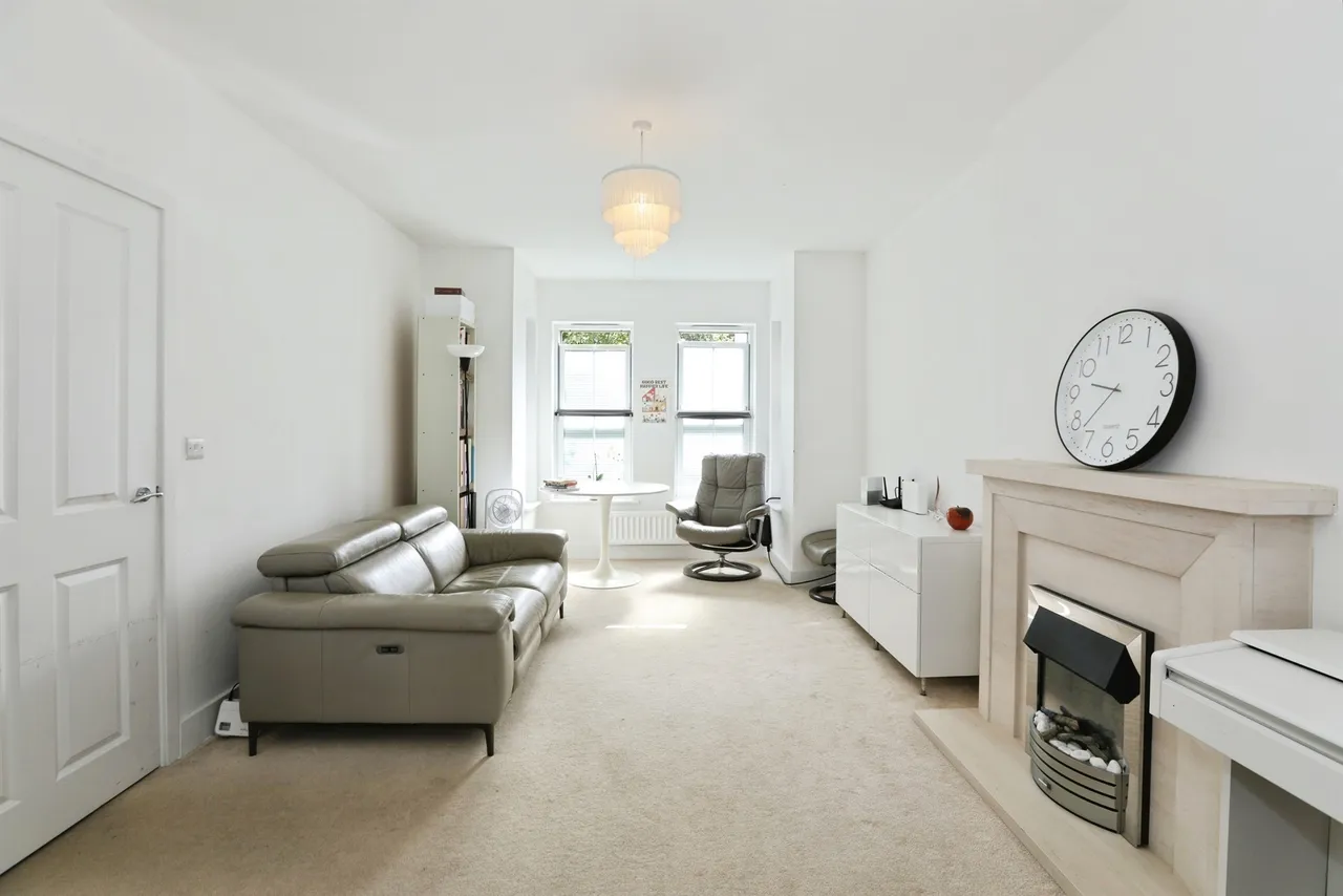 Wyvern Way, Burgess Hill, photo 5