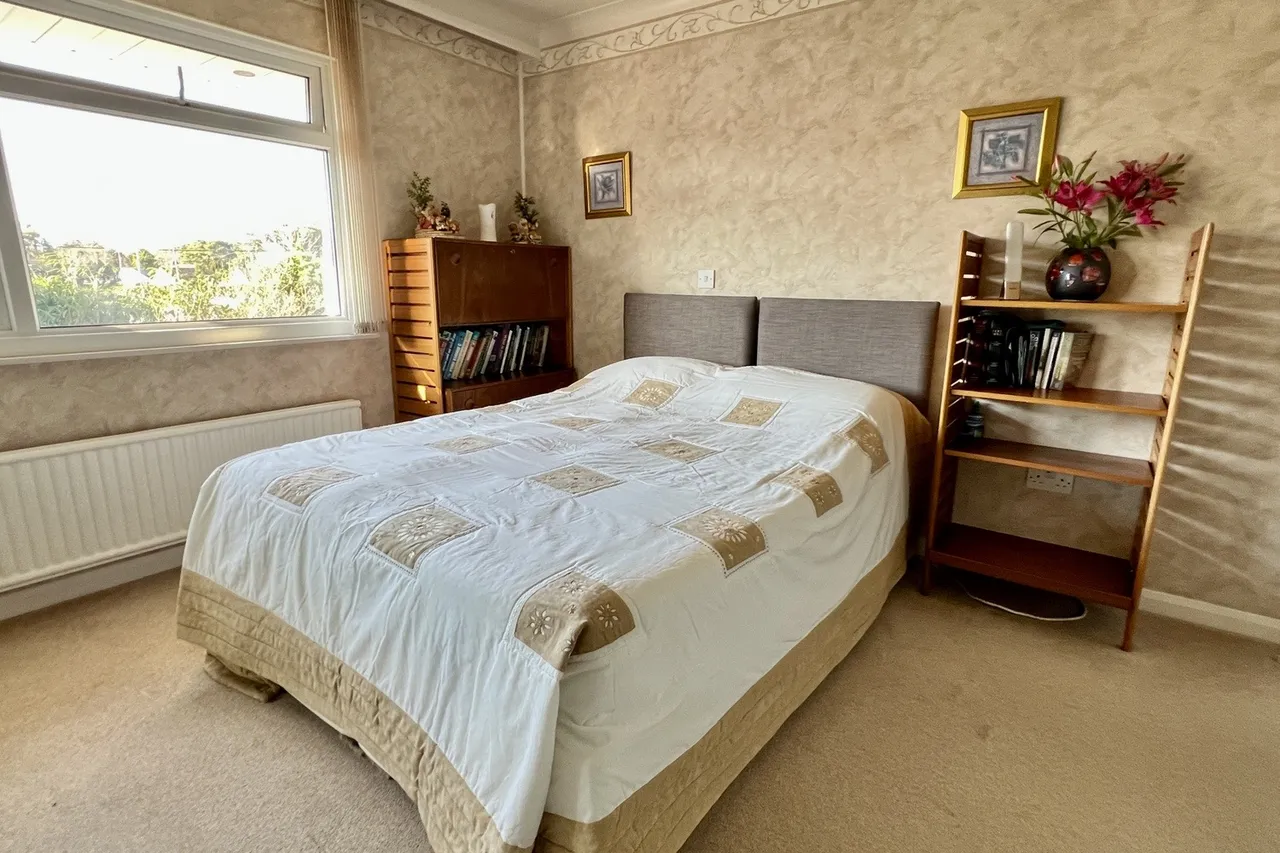 Laurel Close, St Leonards, BH24, photo 15