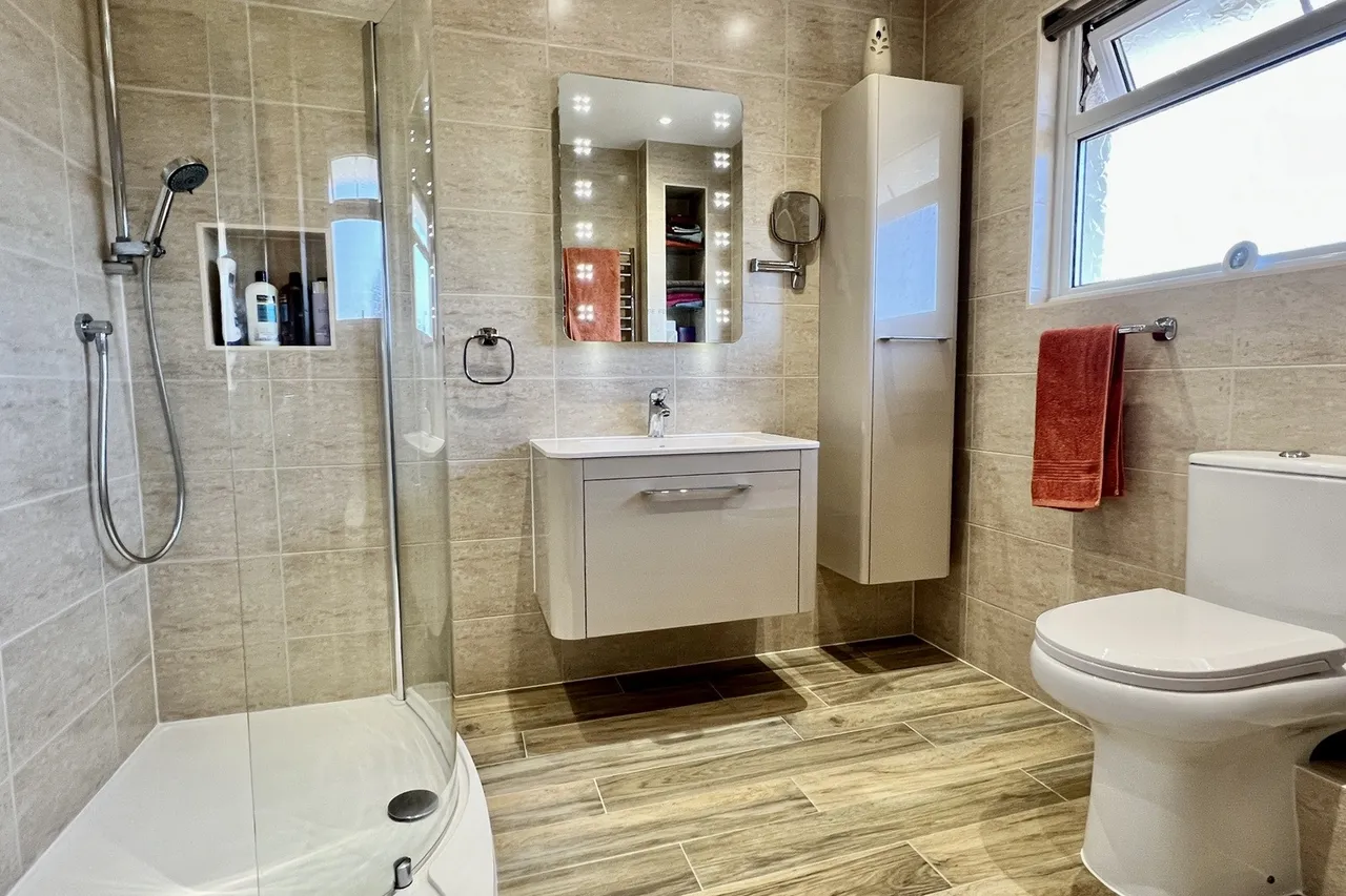 Laurel Close, St Leonards, BH24, photo 17
