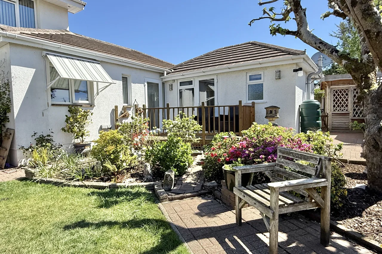 Laurel Close, St Leonards, BH24, photo 28