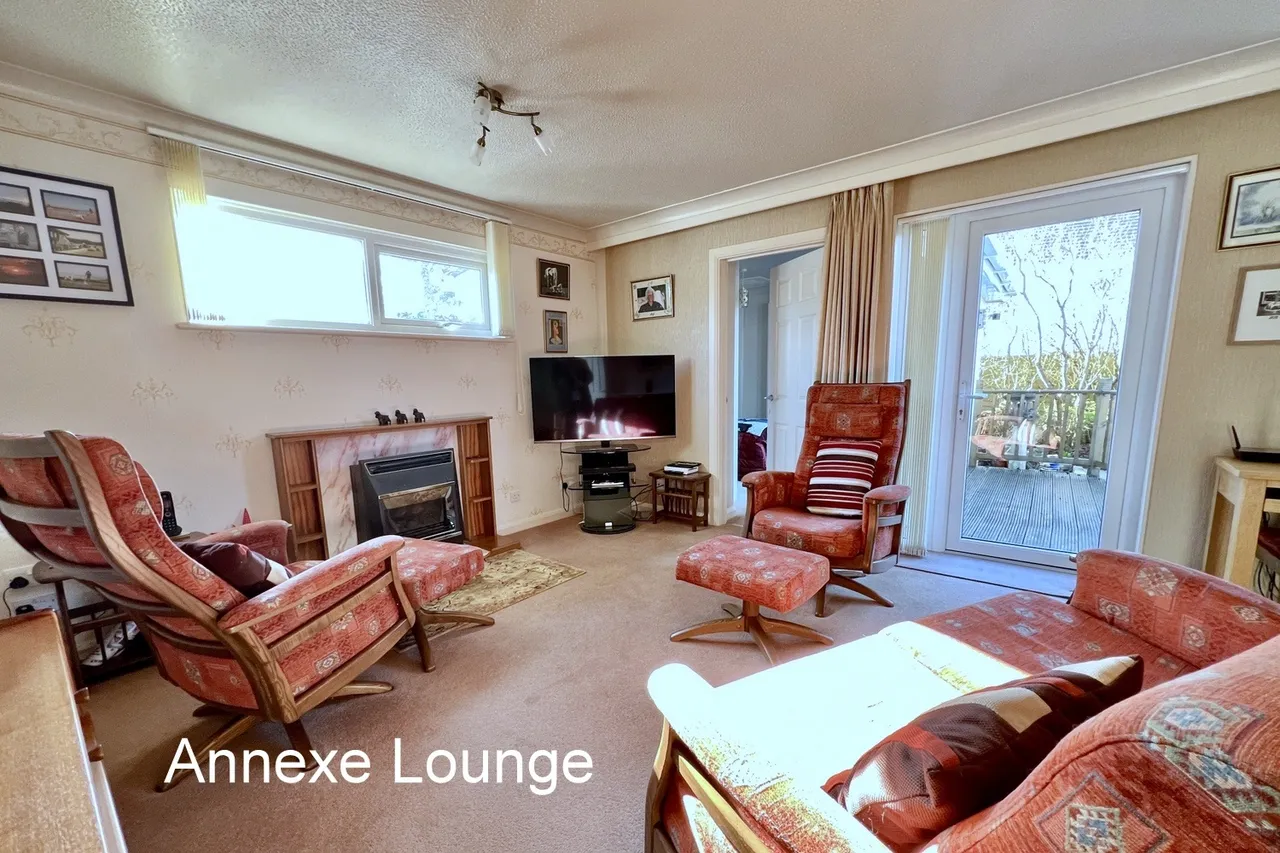 Laurel Close, St Leonards, BH24, photo 23
