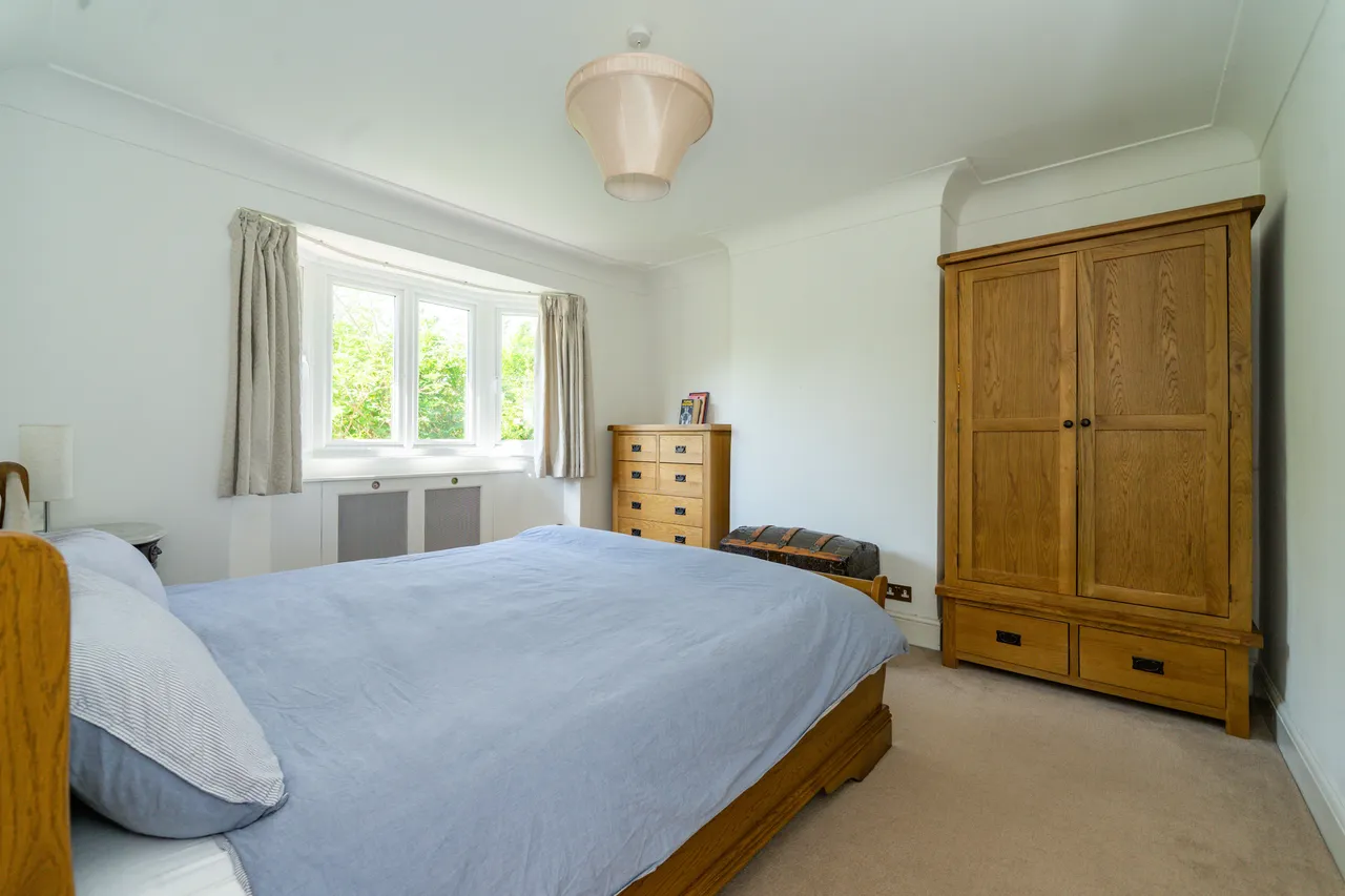 Chesterfield Road, London, W4, photo 12