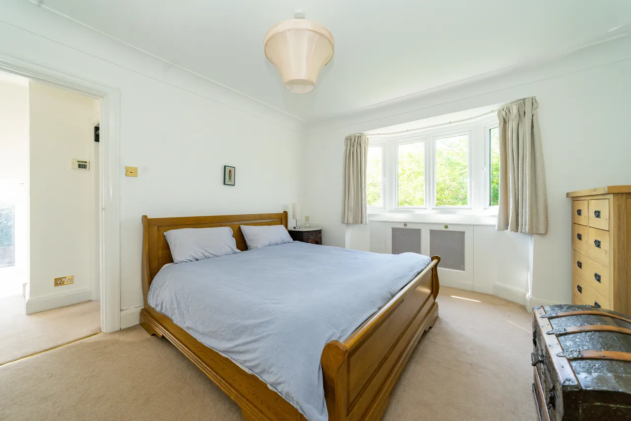 Chesterfield Road, London, W4, photo 11