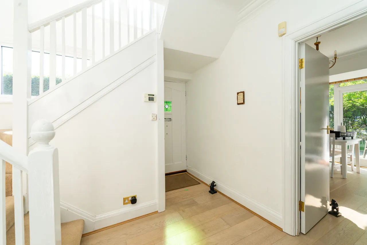 Chesterfield Road, London, W4, photo 9